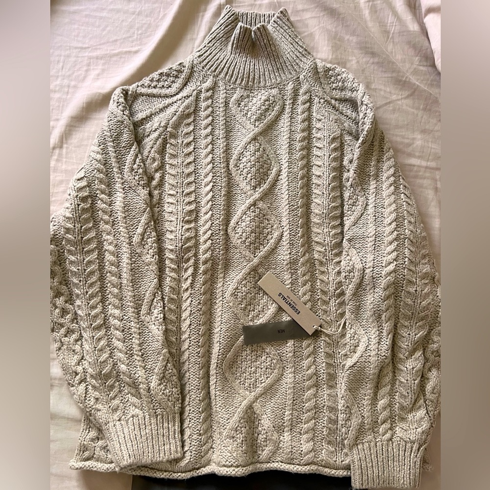 FEAR OF GOD ESSENTIALS sweater